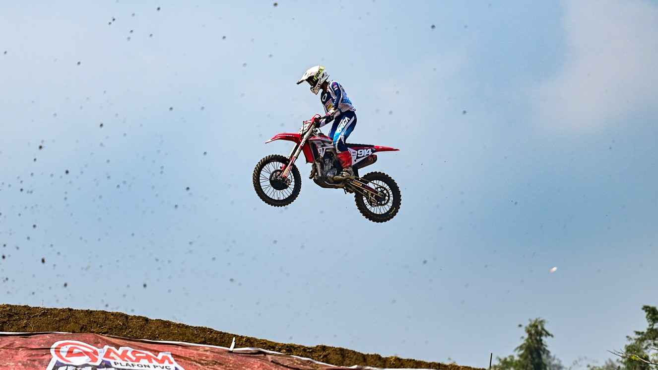 Performa Konsisten Antar Crosser Astra Honda Raih Podium Ganda di Kejurnas Motocross