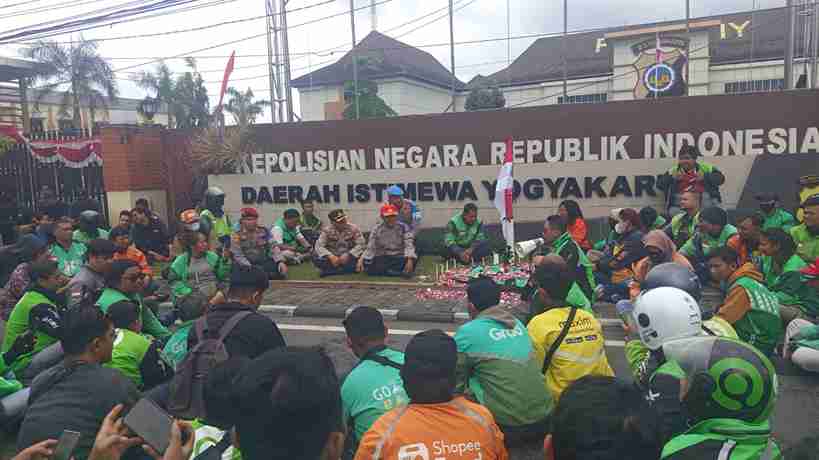 Komunitas Ojol DIY Serukan Keadilan, Tuntut Hukuman Berat bagi Penabrak Affan