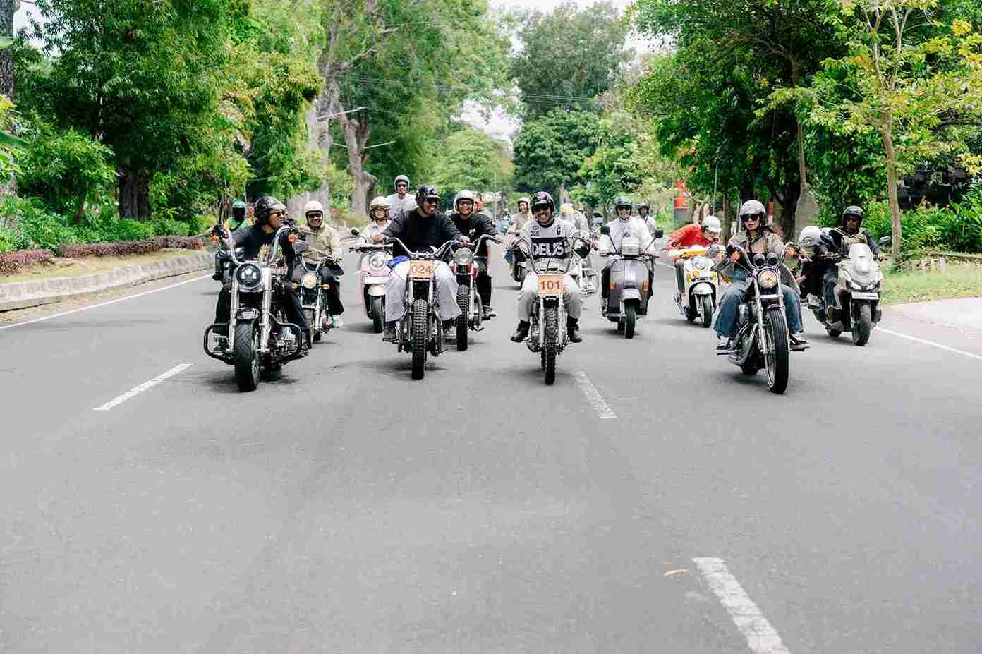 Semangat Kustomisasi Honda Pikat Pengunjung di NK13 Custom War 2025