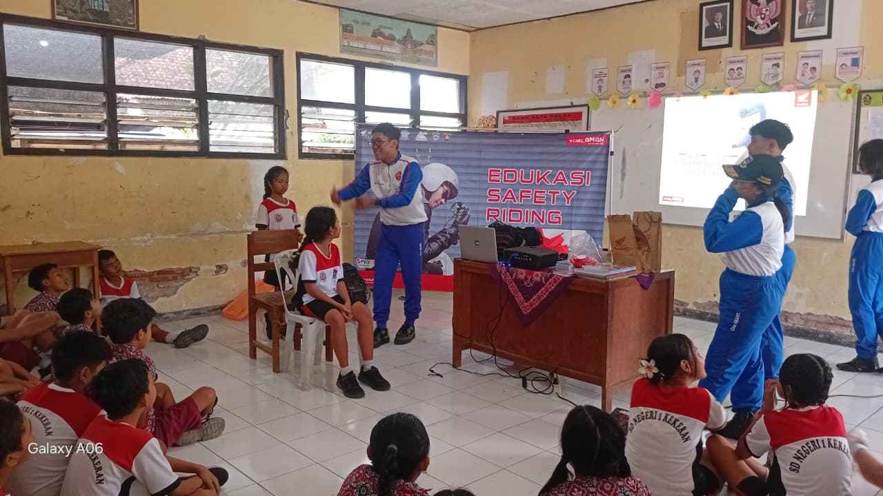 Astra Motor Bali Ajak Siswa SDN 1Kekeran Belajar Keselamatan Berkendara