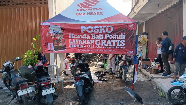 Posko Honda Peduli Hadir Bantu Konsumen Terdampak Banjir di Bali