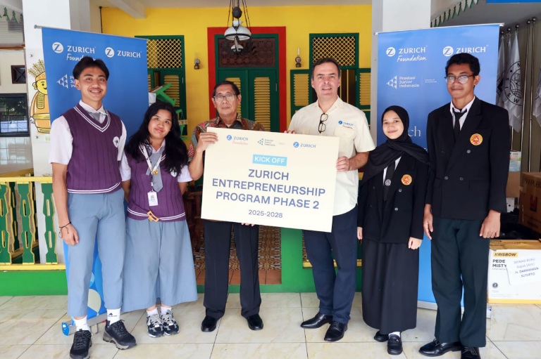 ​Zurich dan Prestasi Junior Indonesia Siap Cetak 16.900 Wirausaha Muda Tangguh