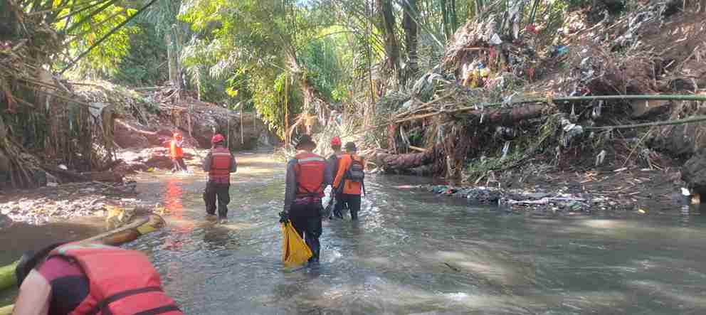 Basarnas Bali Terus Lakukan Pencarian Korban Banjir