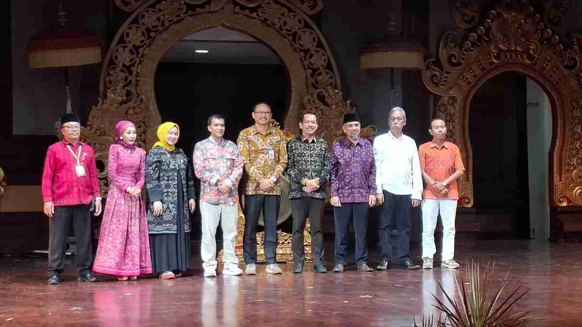 Gubernur Koster Apresiasi ICMI Angkat Tenun Bali dalam Ragam Busana Muslim
