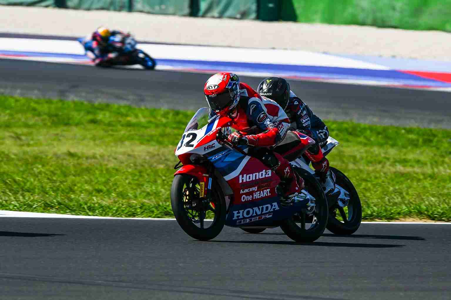 Pebalap Muda Astra Honda Gemilang di JuniorGP San Marino, Veda Tembus 5 Besar