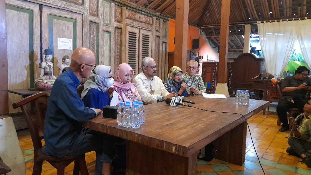Istri Diplomat Kemlu Speak Up, Minta Presiden dan Kapolri Usut Tuntas Kematian Misterius Arya