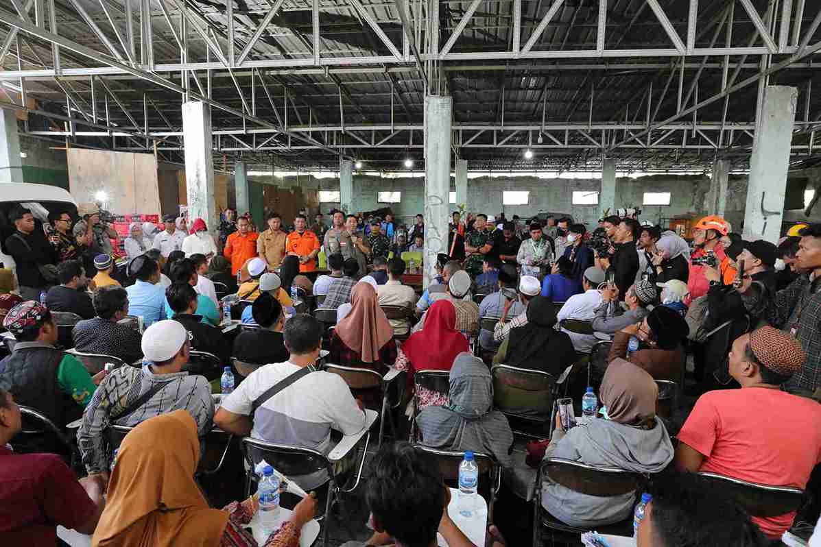 Lima Korban Selamat Dievakuasi dari Reruntuhan Ponpes Al Khoziny Sidoarjo, Korban Meninggal Lima Orang