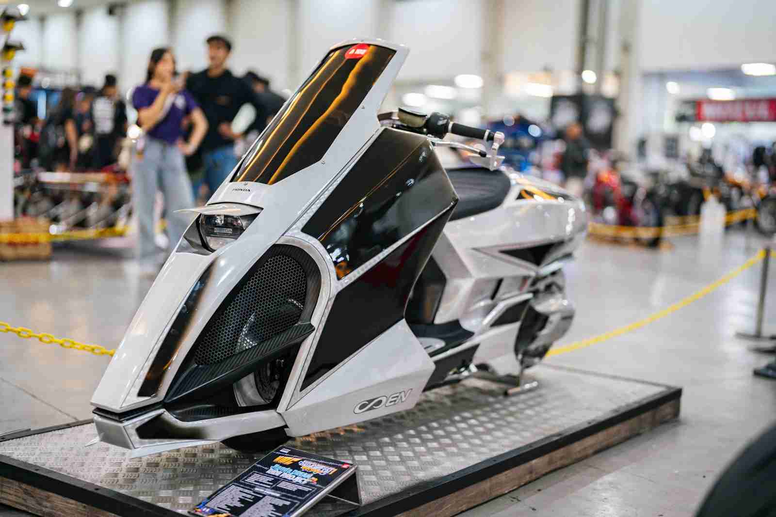 Honda Stylo 160 ‘Neo Boardtracker’ Siap Guncang Jepang, Bawa Modifikator Indonesia ke Mooneyes