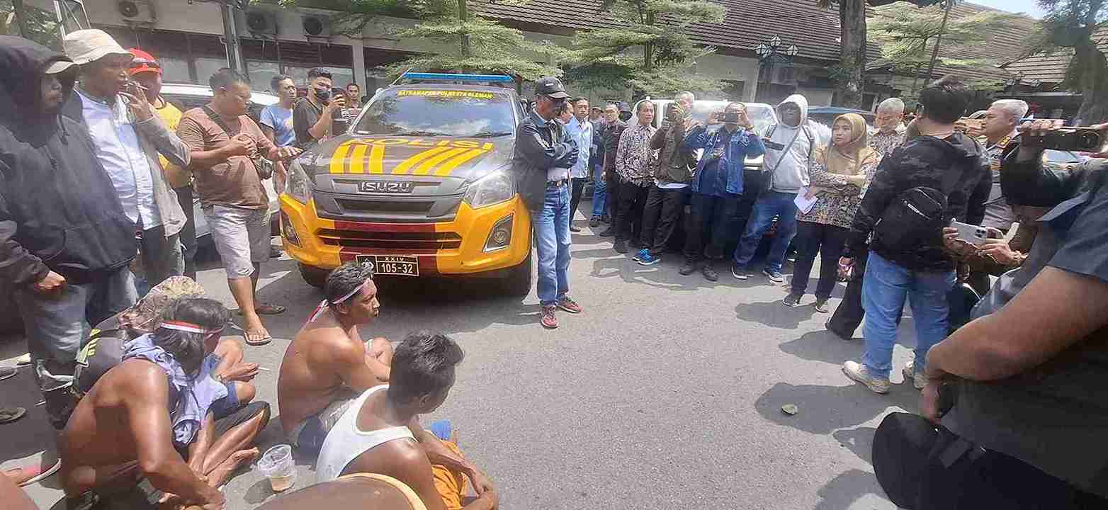 Ratusan Penambang Progo Geruduk Kantor BBWSSO DIY, Tolak Aturan Larangan Penggunaan Alat Bantu dalam Izin Tambang Rakyat