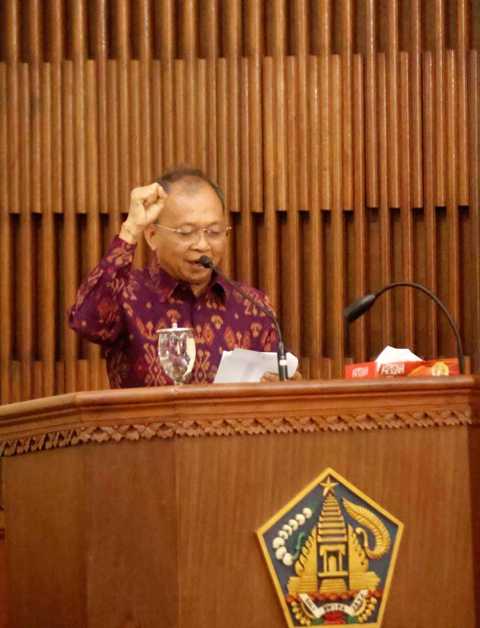 Koster Siapkan Tiga Raperda Krusial: Lindungi Pantai Suci hingga Perkuat Ekonomi Kreatif