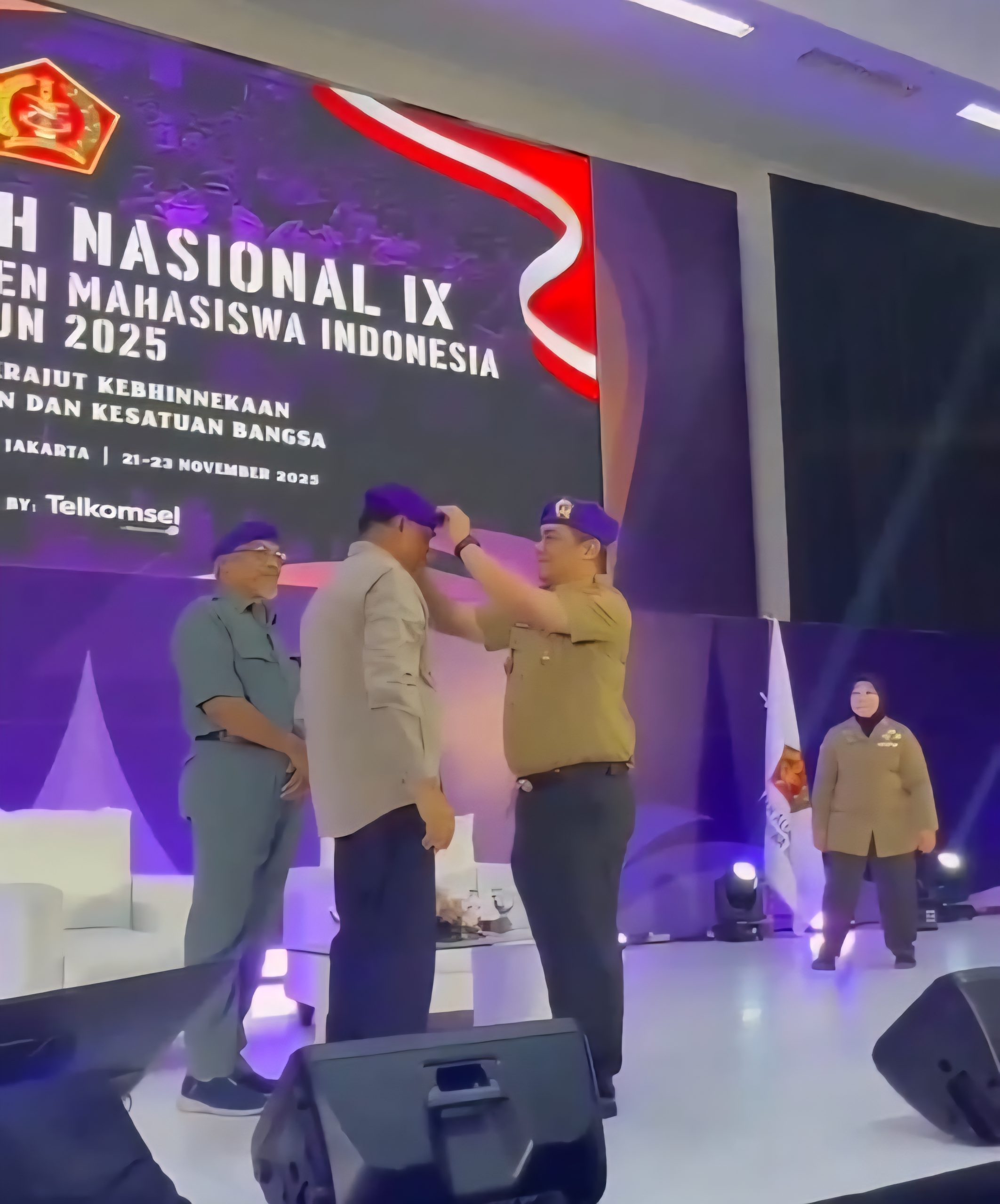 Baret Ungu Jenderal Djamari Chaniago Resmi Jadi Anggota Kehormatan IARMI