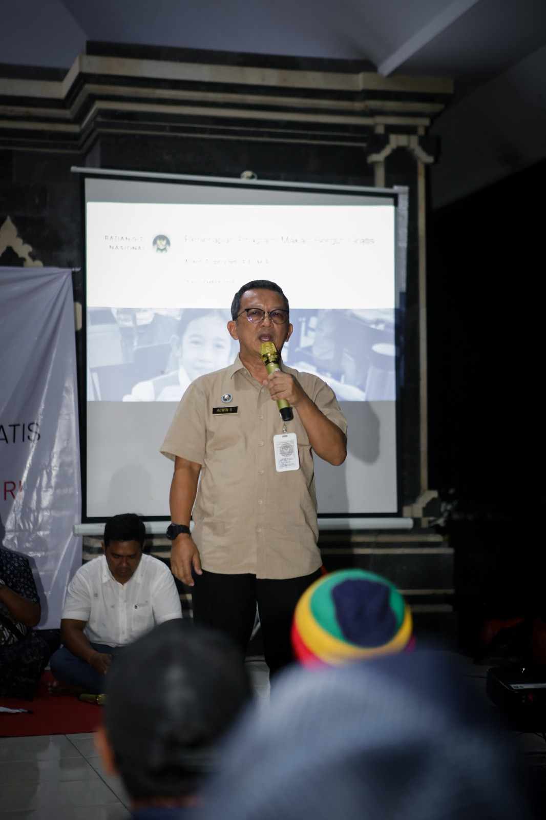 Giliran Warga Desa Banjar Anyar Bali yang Mendapat Literasi Gizi Program MBG