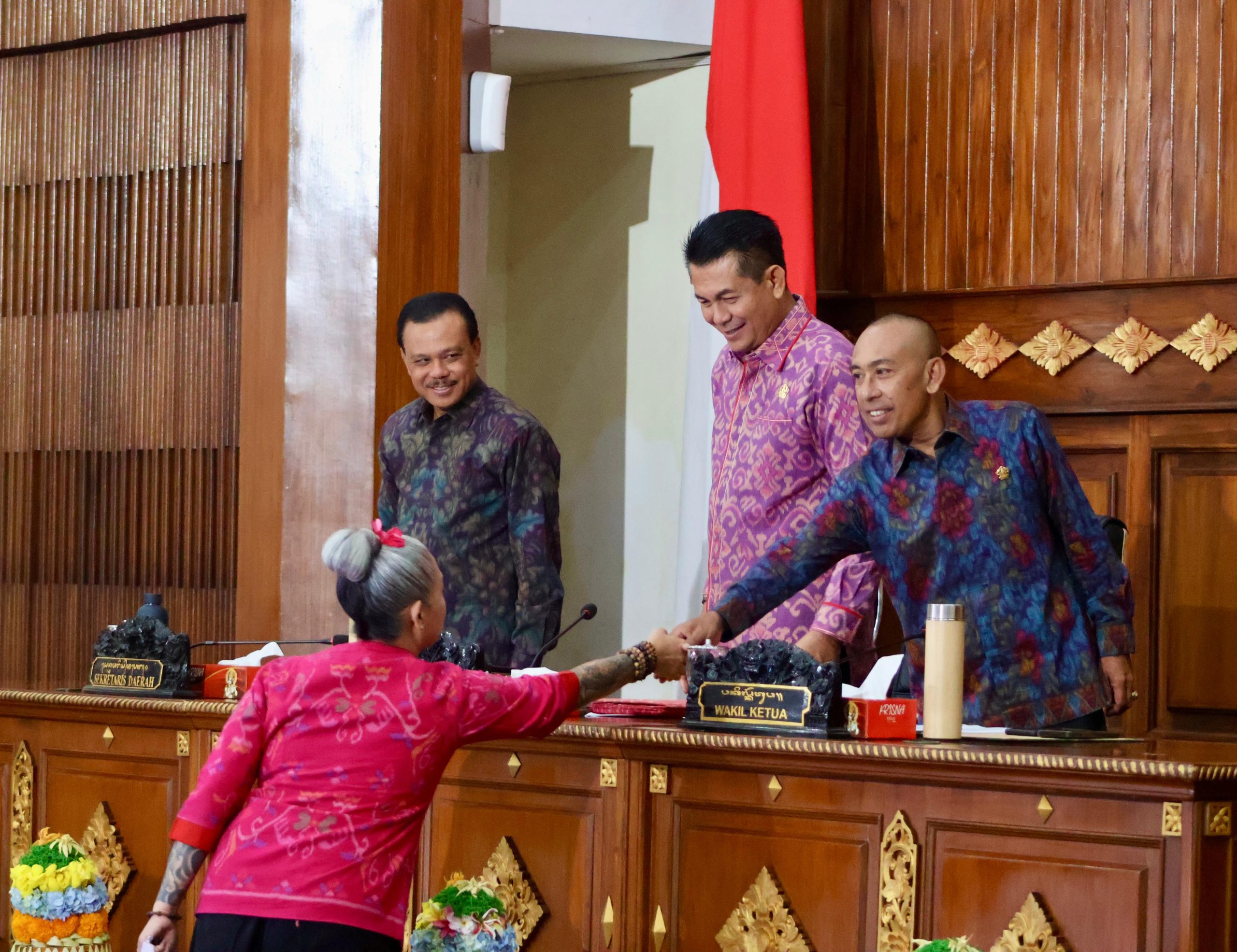 Tensi Tinggi di Legislatif: Semua Fraksi Kompak Setuju, Regulasi Anti-Nominee dan Pembatasan Toko Modern Harus Disahkan