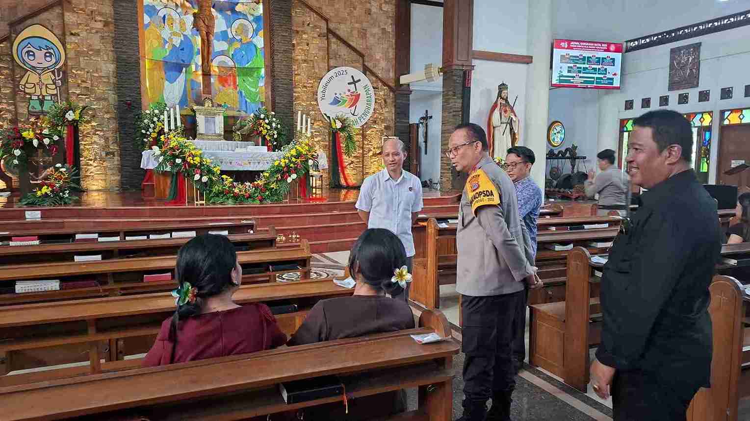 Cahaya Natal di Paroki Baciro: Dari Pohon Daur Ulang hingga Doa untuk Sumatera