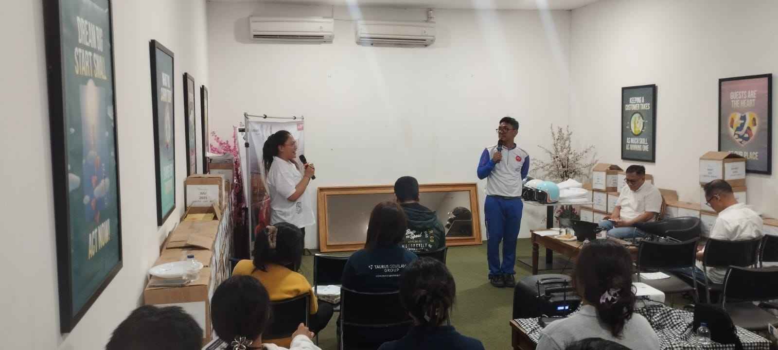 Asah ‘Insting’ Prediksi Bahaya, Astra Motor Bali Bekali Karyawan PT Taurus Gemilang Ilmu Keselamatan