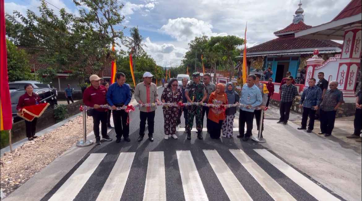 Kado Akhir Tahun: Jalan Playen-Gembol Kini Mulus, Penantian Puluhan Tahun Warga Banyusoco Berakhir