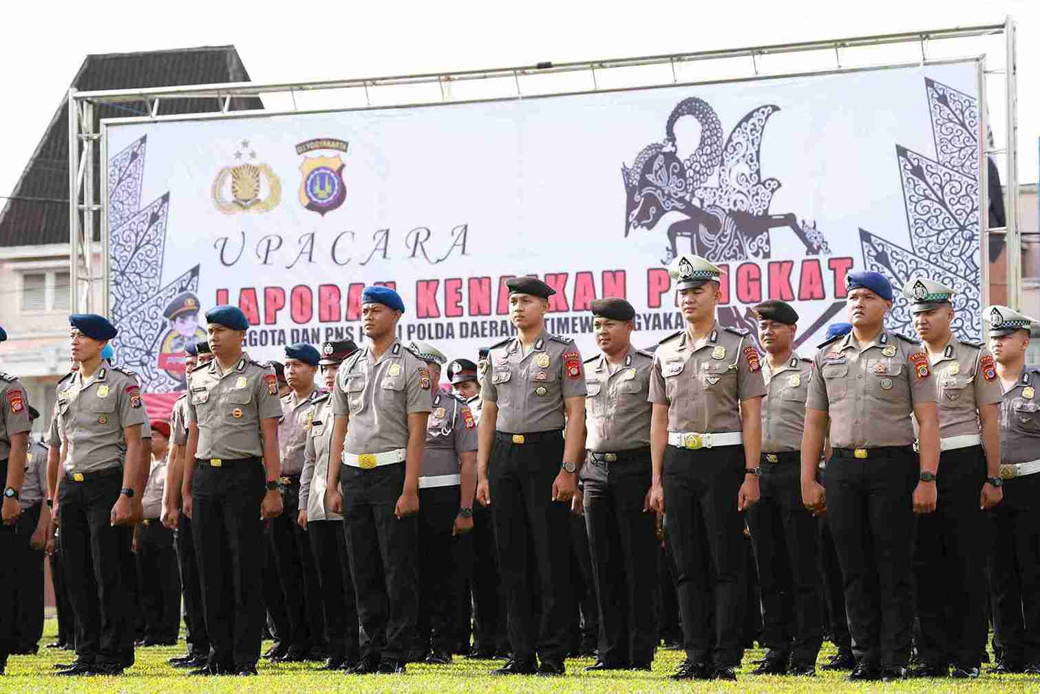 Kado Indah Akhir Tahun: 356 Personel Polda DIY Resmi Naik Pangkat