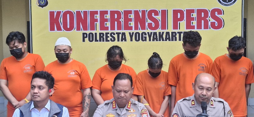 Kedok Perusahaan ‘Cinta Palsu’ di Sleman Dibongkar: 6 Dalang Love Scamming Internasional Terancam 10 Tahun Penjara