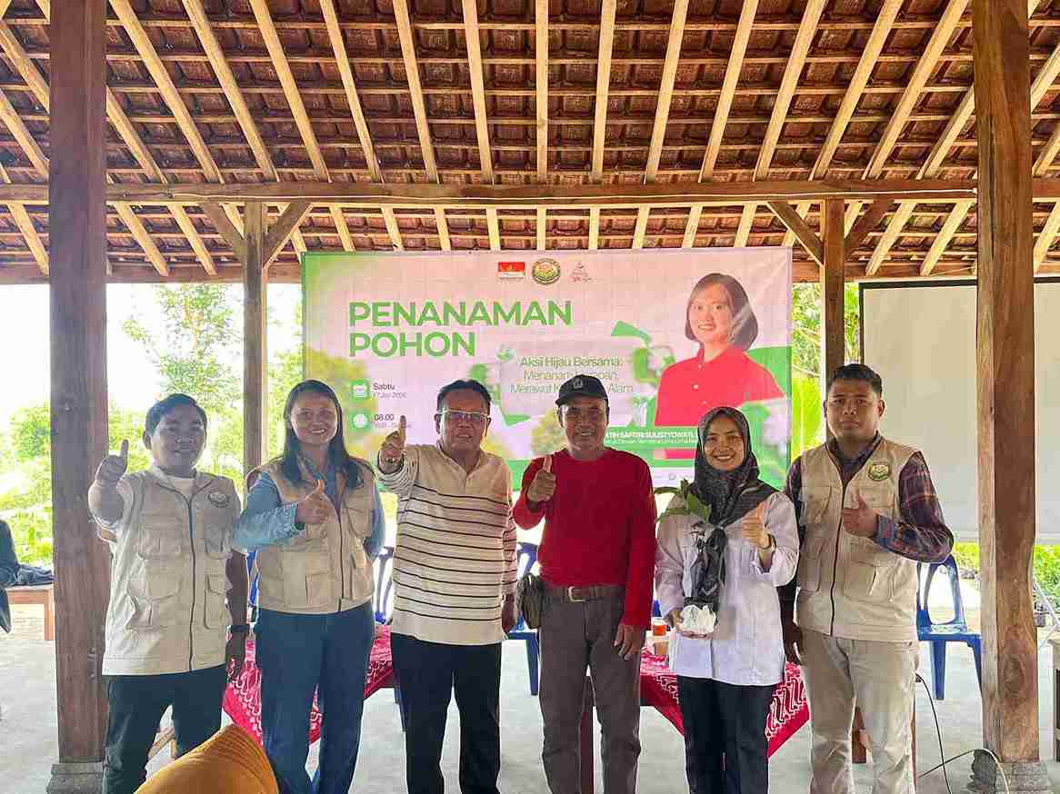 Hijaukan Gunungkidul, Yayasan Lima Lima Rastra Tebar 3.000 Pohon di Bumi Handayani