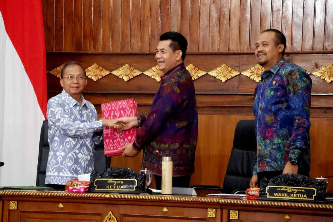 Gubernur Bali Disambut Dukungan Fraksi DPRD, Mayoritas Setuju Tambahan Modal untuk BPD Bali