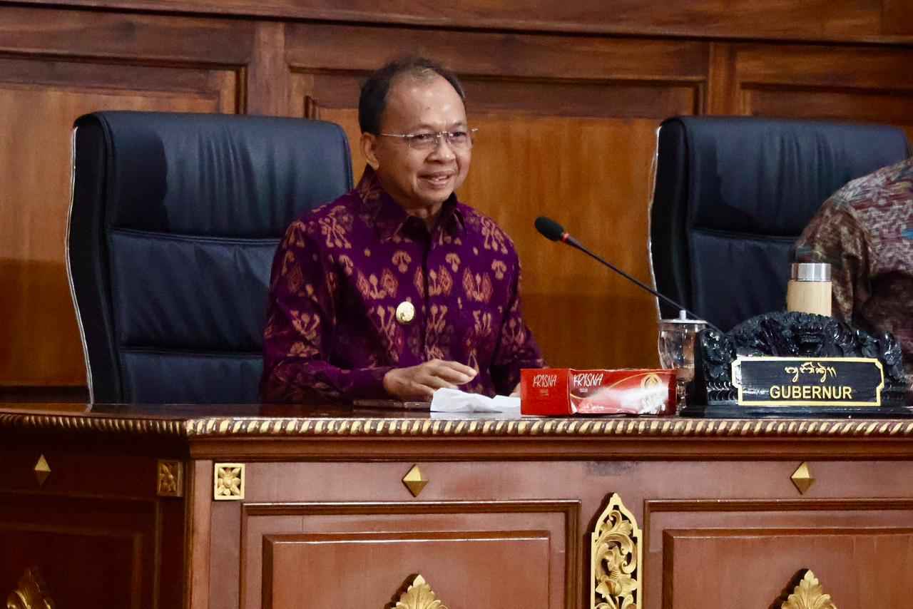 Dihadiri 46 Anggota DPRD, Gubernur Koster Tegaskan Komitmen Perkuat Modal BPD Bali