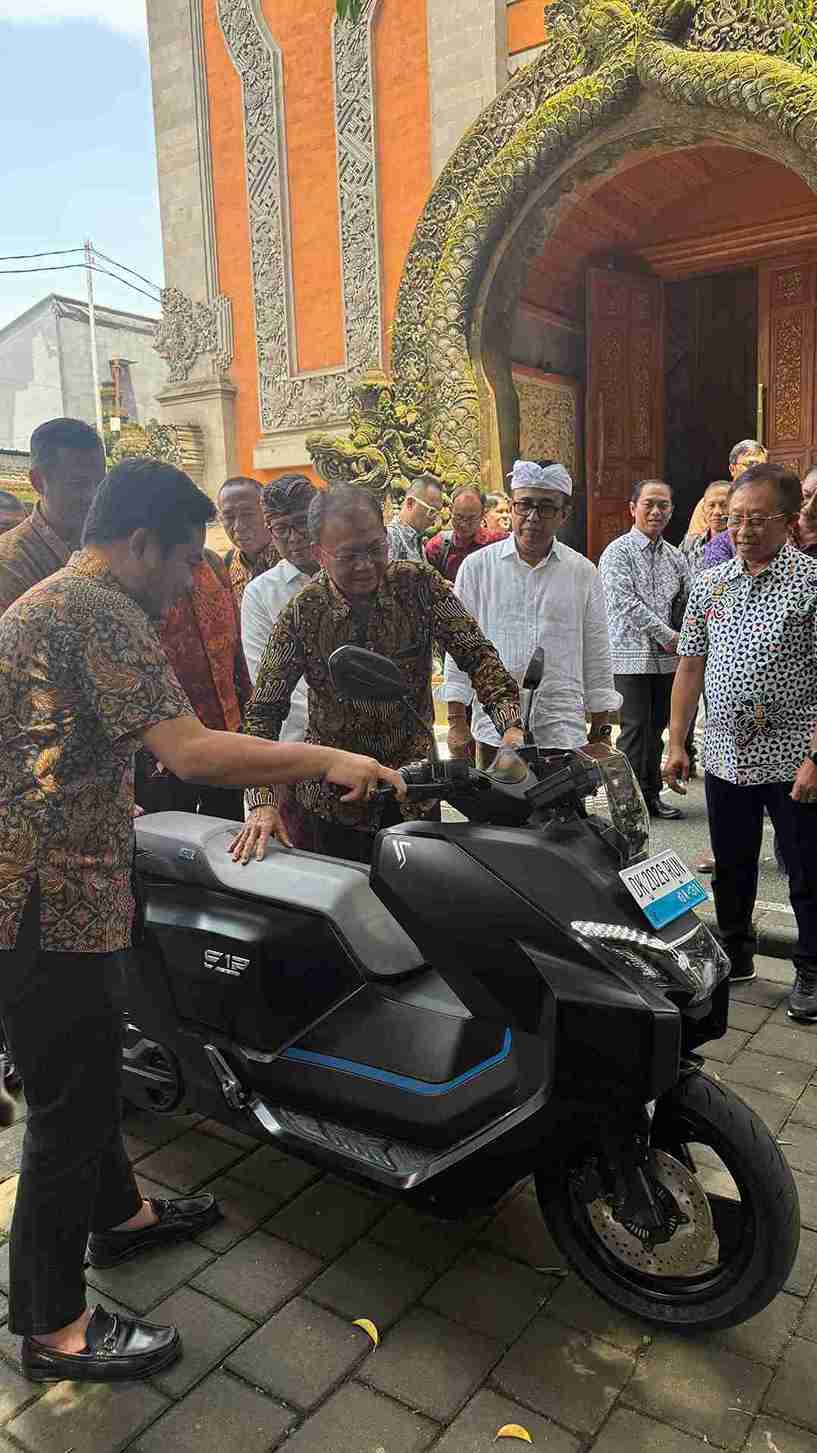 Bali Akselerasi Ekosistem Ekonomi Hijau, PLN Siapkan Infrastruktur Kendaraan Listrik Terintegrasi