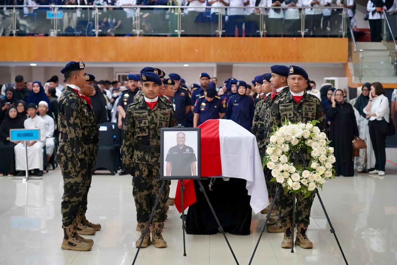 Duka Mendalam, KKP Hantarkan Tiga Pahlawan Laut ke Peristirahatan Terakhir