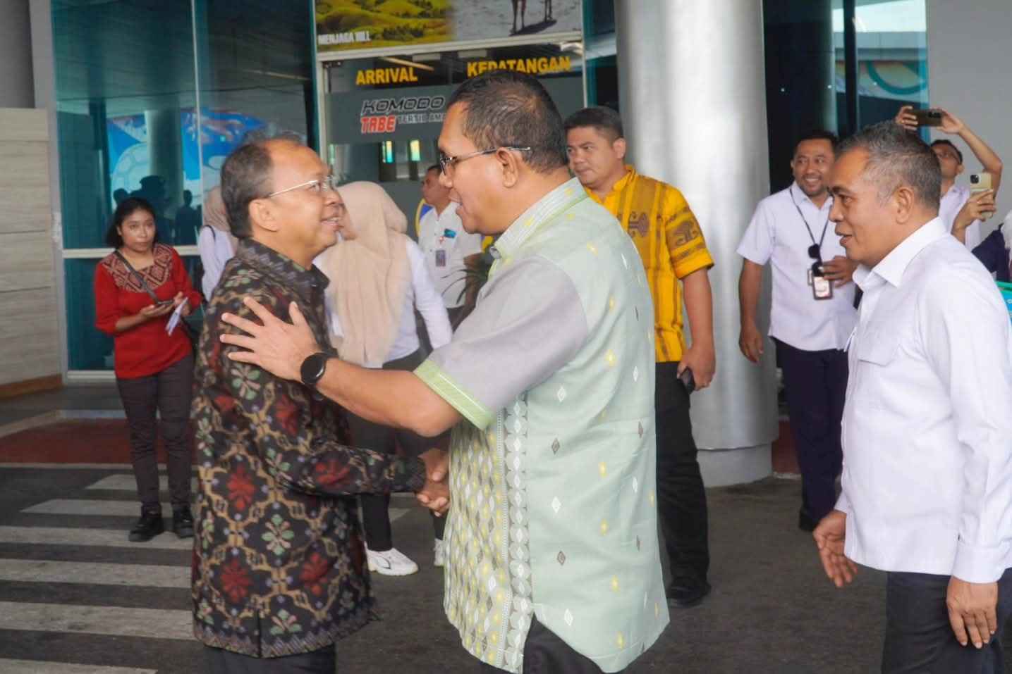 Gubernur Bali dan NTT Sepakat Perkuat Peran Pemerintah: Mendata, Membina, dan Edukasi Warga Sebelum Migrasi