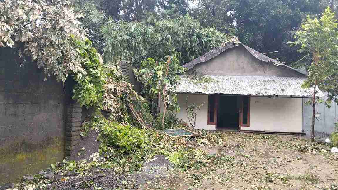 Hujan Lebat Disertai Angin Kencang Terjang Sleman, Puluhan Rumah dan Fasilitas Rusak