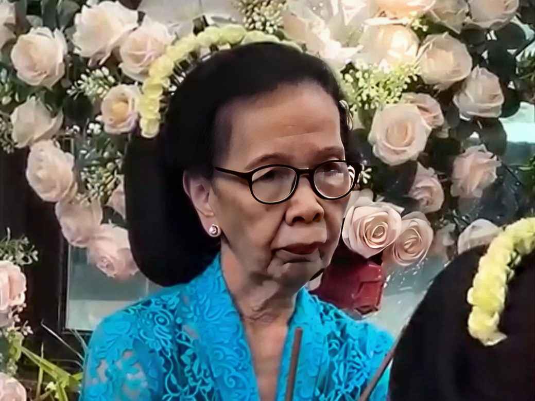 Nenek 83 Tahun Raih Juara di Pasanggiri Angklung AHM