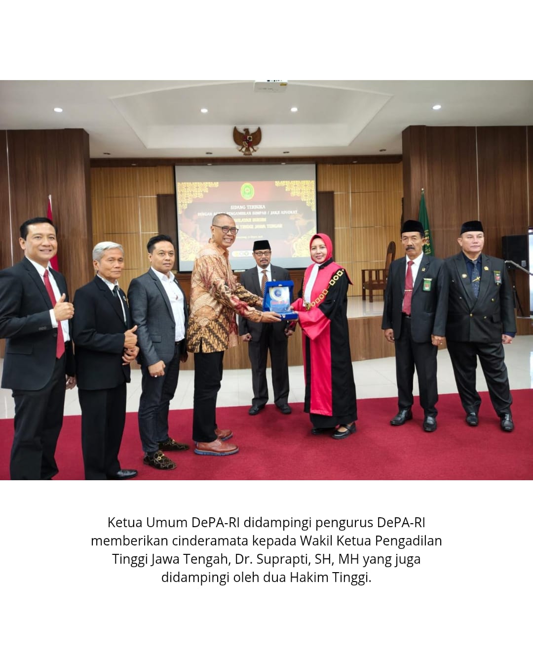 Jaga Integritas, 19 Advokat DePA-RI Resmi Diambil Sumpah di PT Jawa Tengah