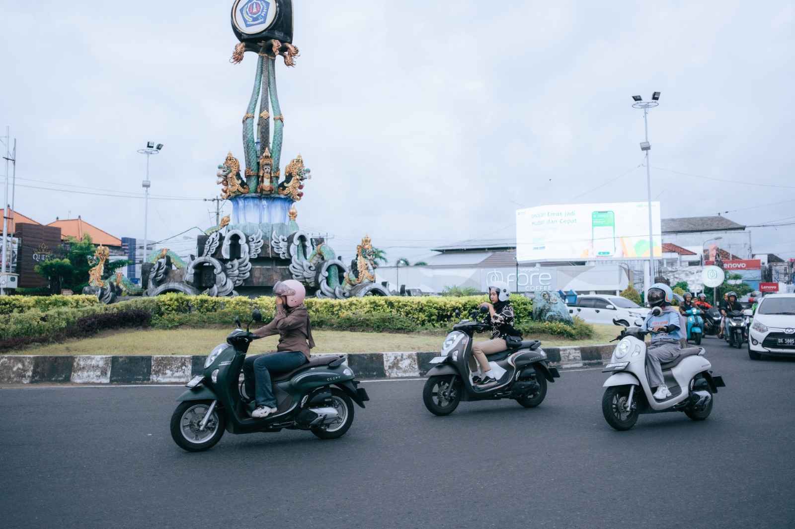 Astra Motor Bali Ajak Hijabers Riding Santun dan Fashionable