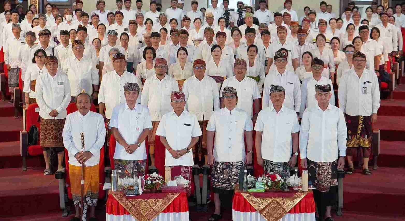 Gubernur Koster Minta ASN Bali Bersatu Jalankan Visi Nangun Sat Kerthi Loka Bali