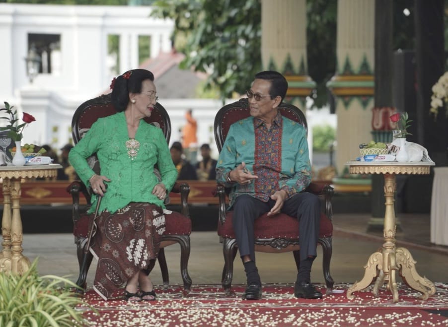 Langkah Syukur di Usia 80 Tahun: Sri Sultan HB X: Hidup Terus Berubah, Lir Gumanti