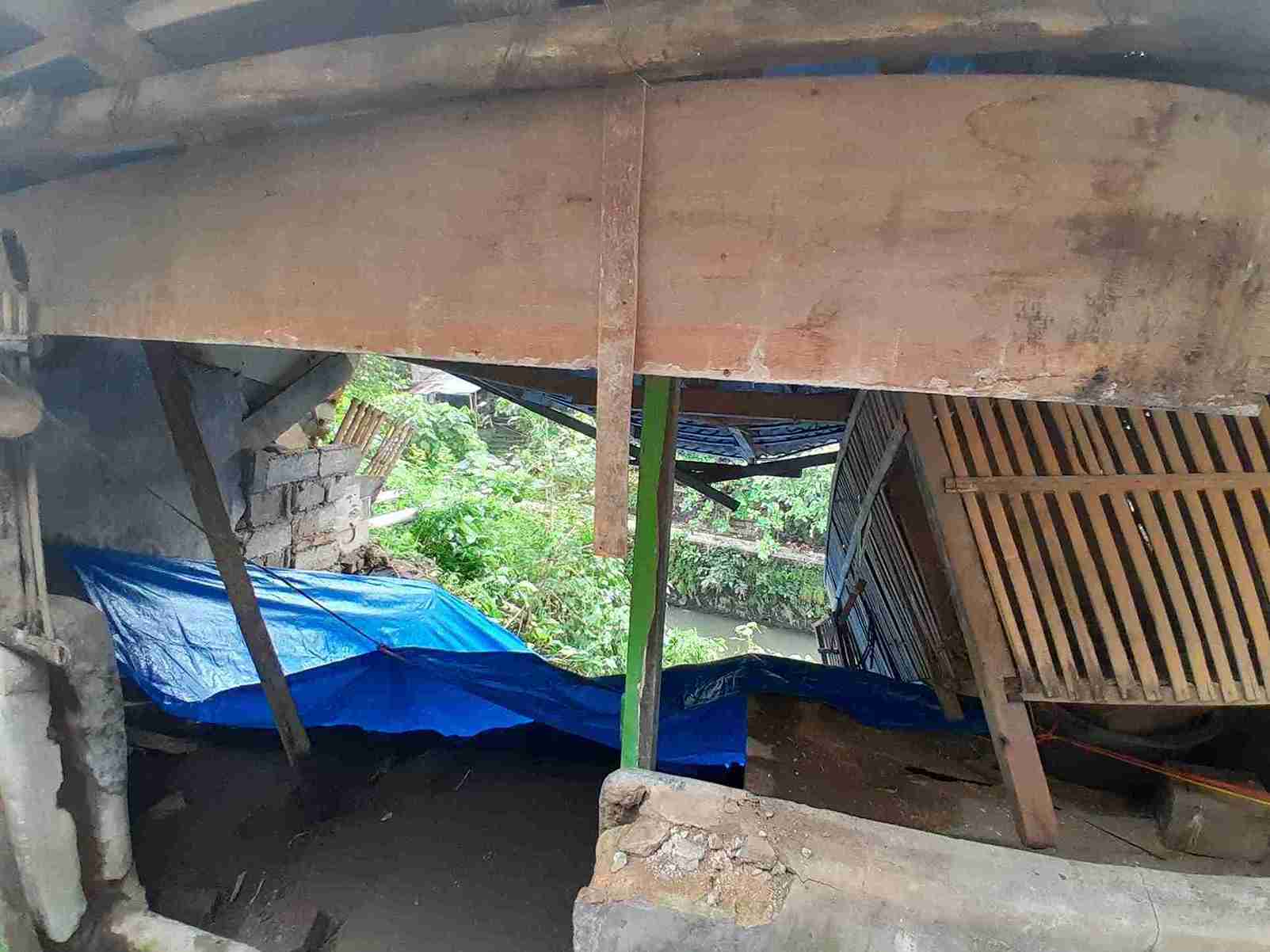 Hujan Deras di Yogyakarta Rusak Rumah Warga Danurejan