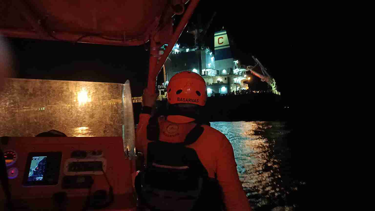 SAR Denpasar Evakuasi ABK Kapal Athanasia C di Benoa