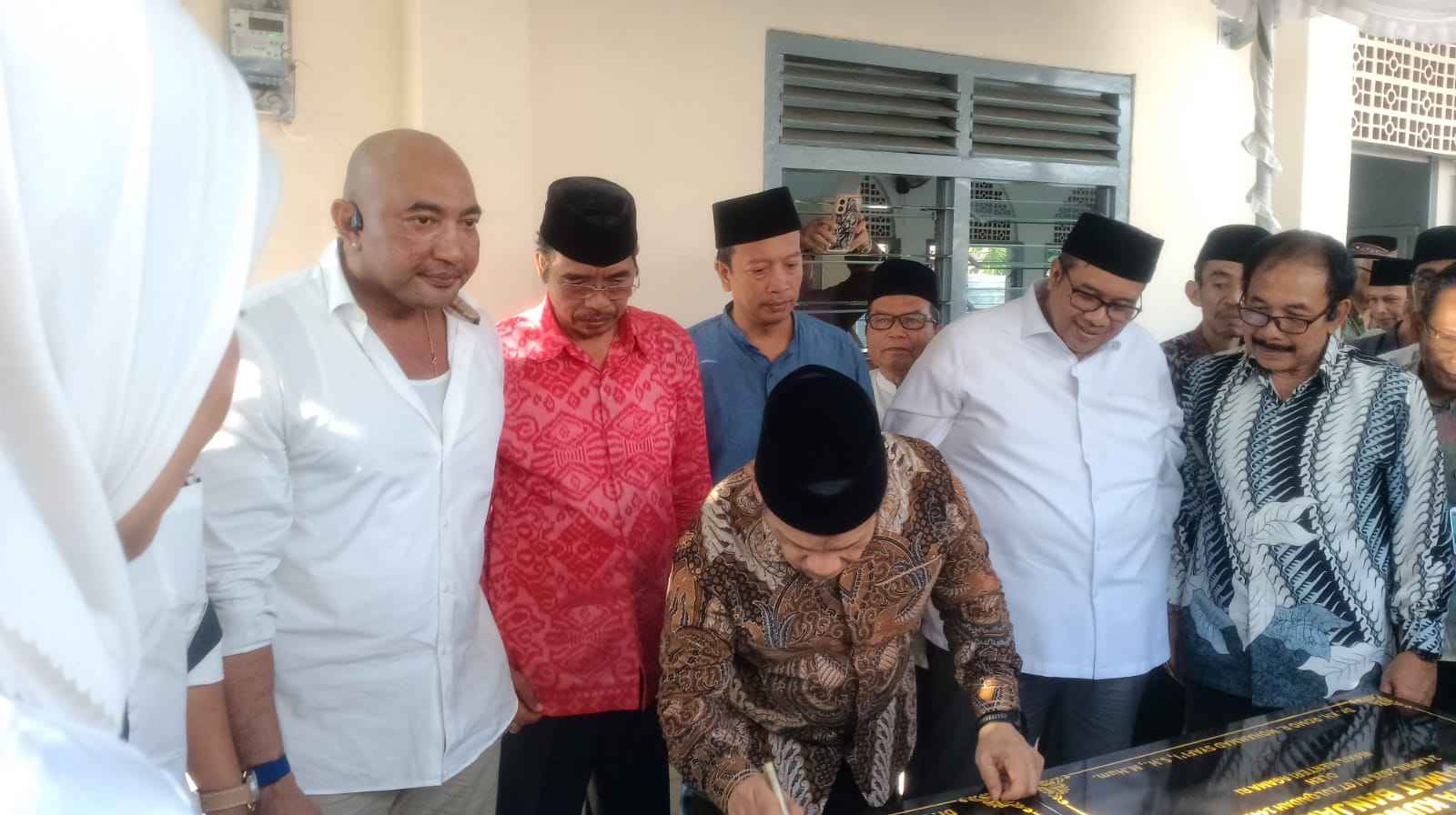 Resmikan Musala Keramat, Wamenag Romo Syafi’i: Kerukunan Buleleng Tumbuh dari Ikatan Sejarah