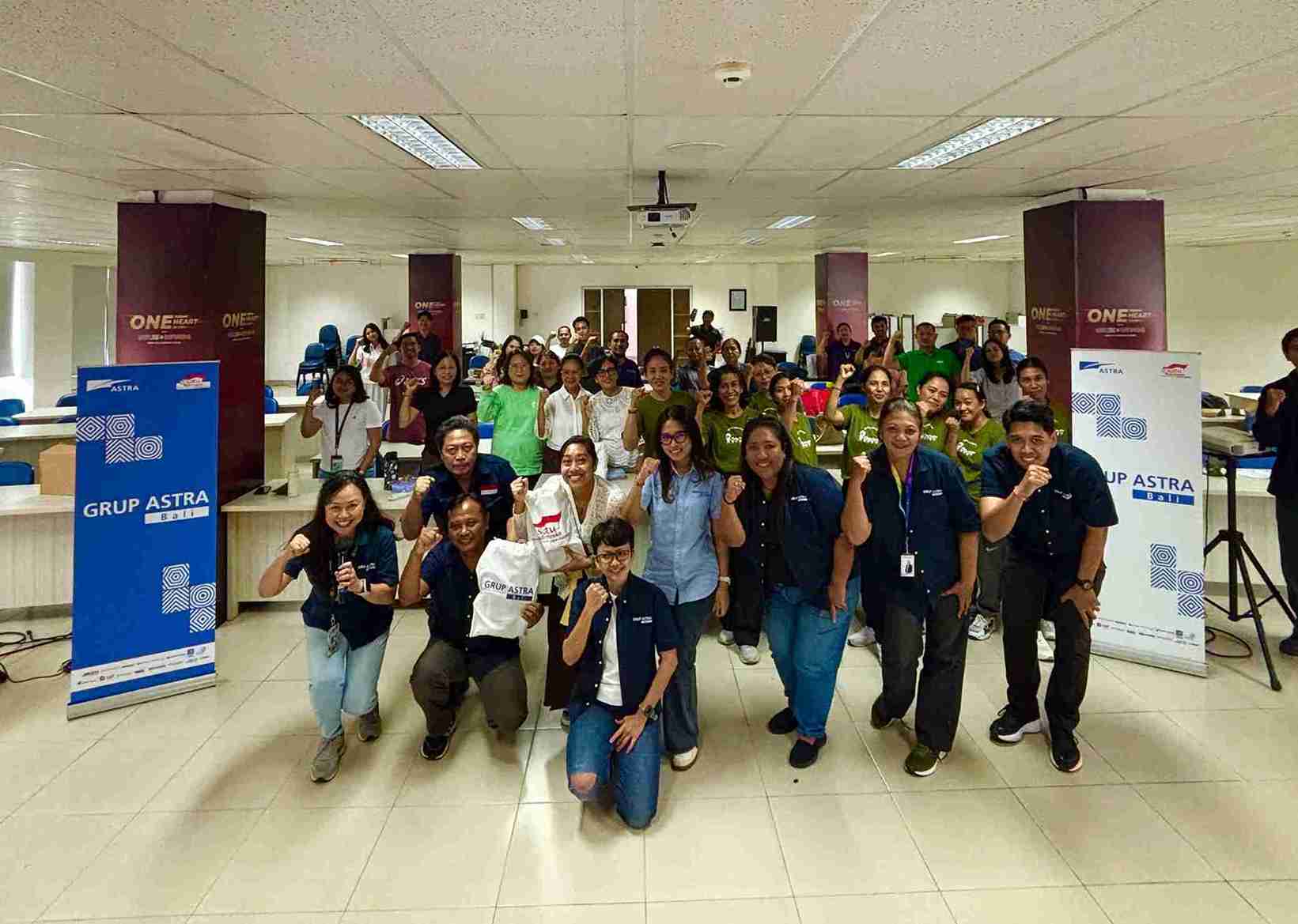 Perempuan Astra Bali Rayakan Kartini dengan Aksi Pilah Sampah