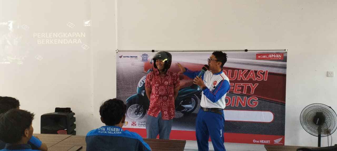Sinergi Bagi Negeri Melalui Edukasi Safety Riding di Bali