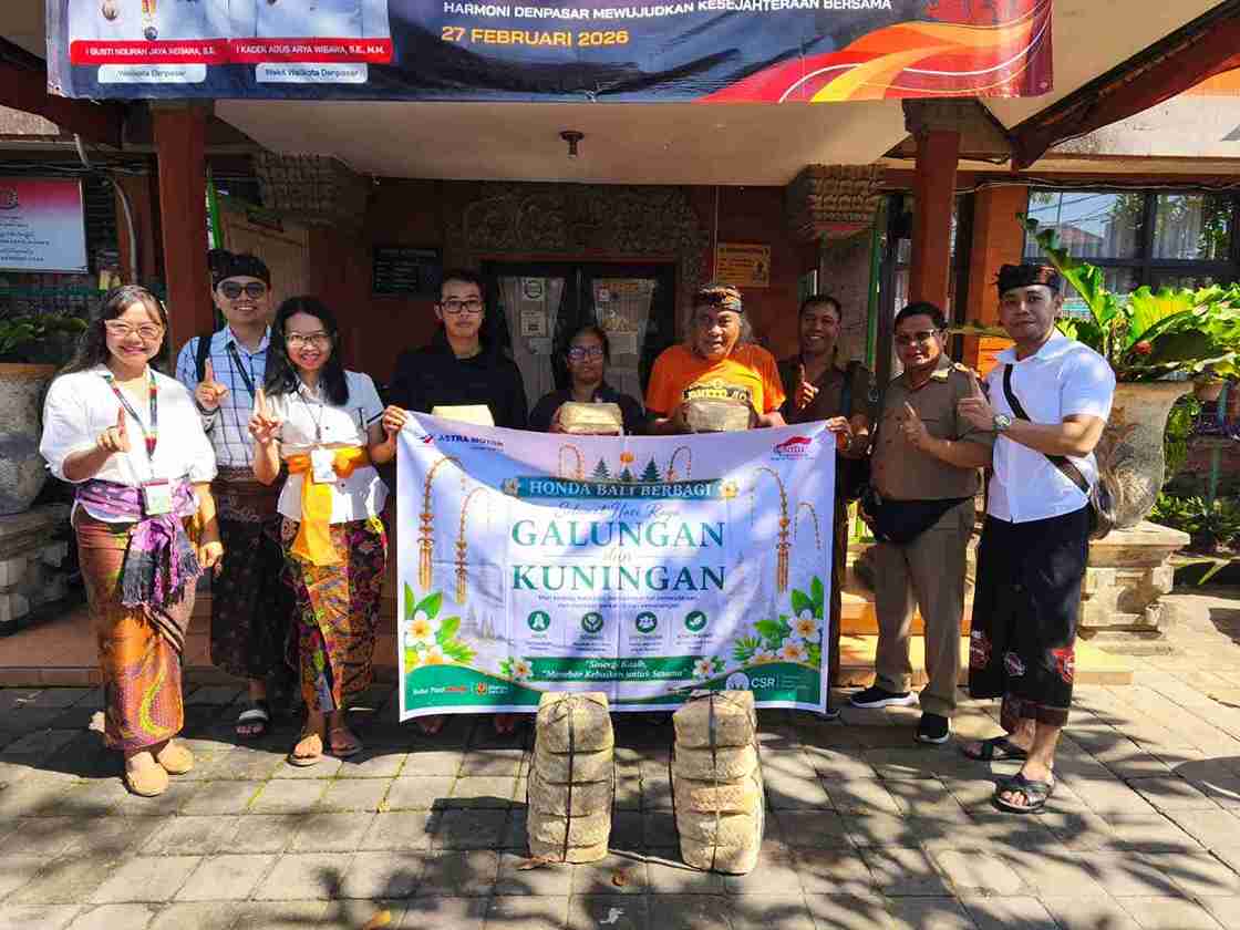 Galungan Penuh Makna: Astra Motor Bali Hidupkan Tradisi Ngejot