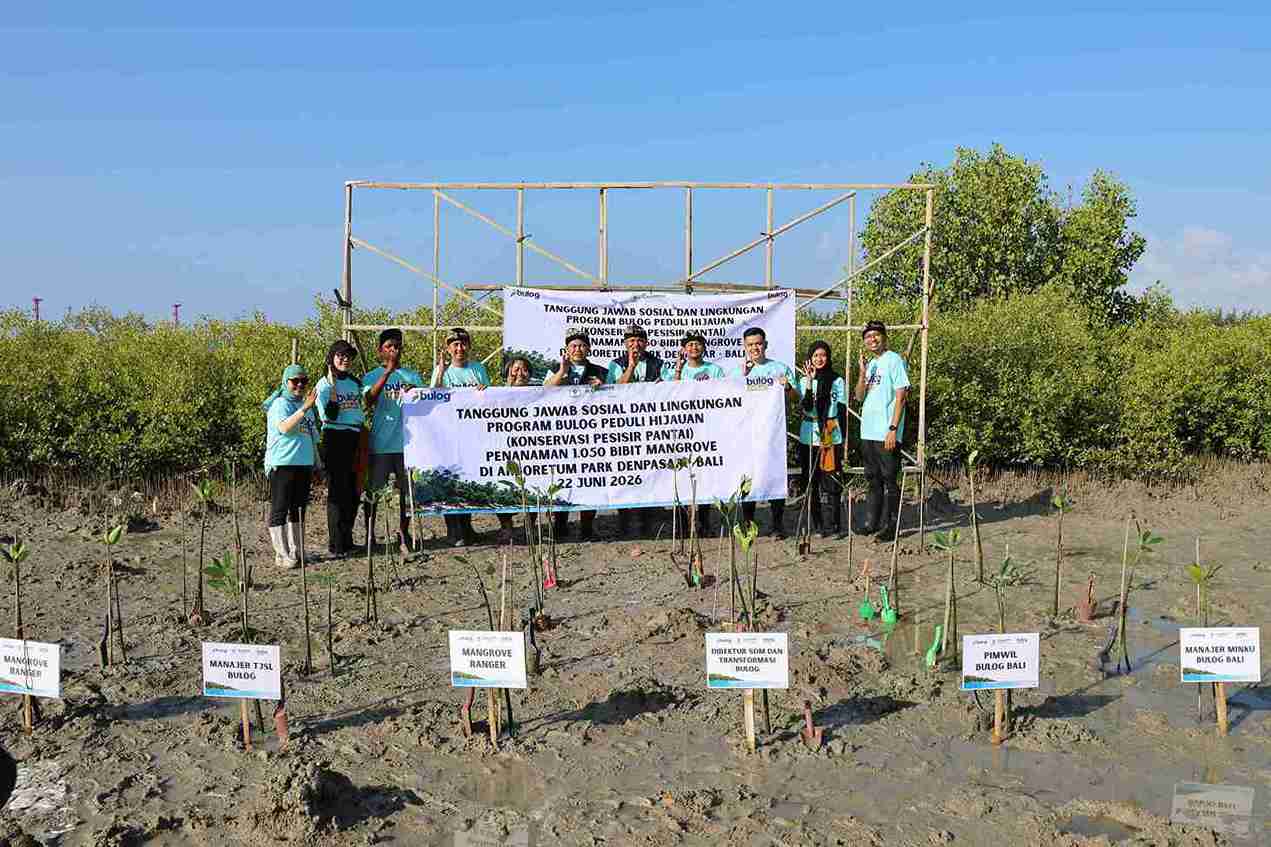 Jaga Pesisir Bali, BULOG Tanam 1.050 Bibit Mangrove