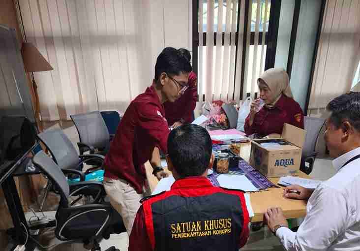 Proyek Rumah Produksi Susu di Sleman Bermasalah, Kejati DIY Geledah Kantor Dinas Koperasi