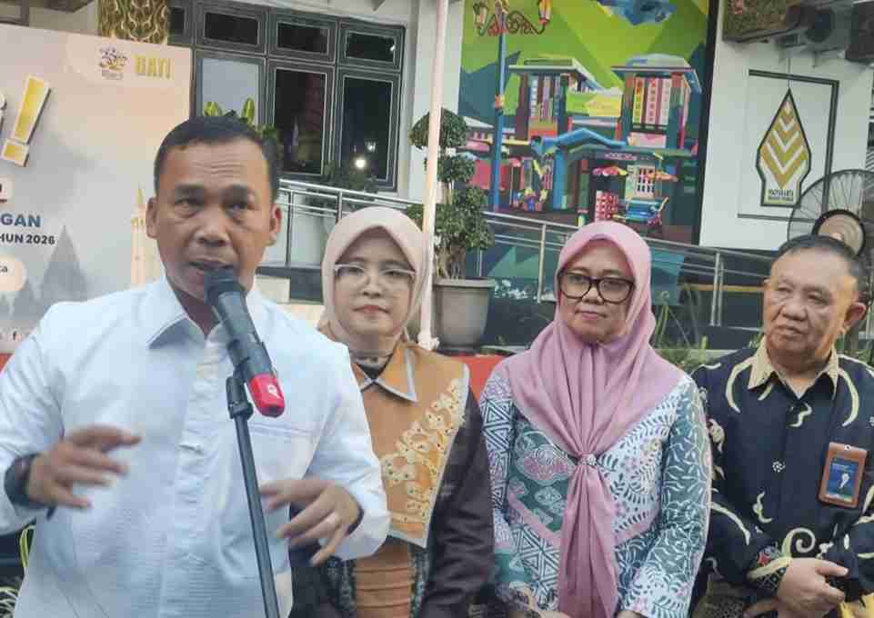 Lebih Dekat dengan Anak daripada HP: Pesan Mendukbangga untuk Para Ayah