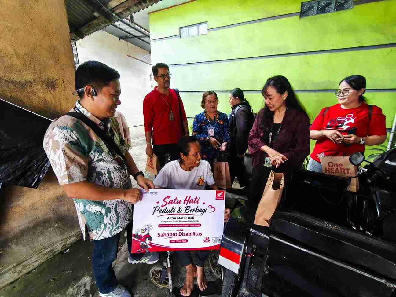 Astra Motor Bali Hidupkan Kembali Harapan Sahabat Disabilitas Lewat Aksi CSR