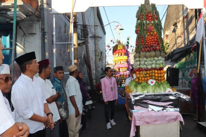 Wabup Supriatna Lepas Pawai Maulid Nabi di Singaraja, Tekankan Toleransi dan Kerukunan