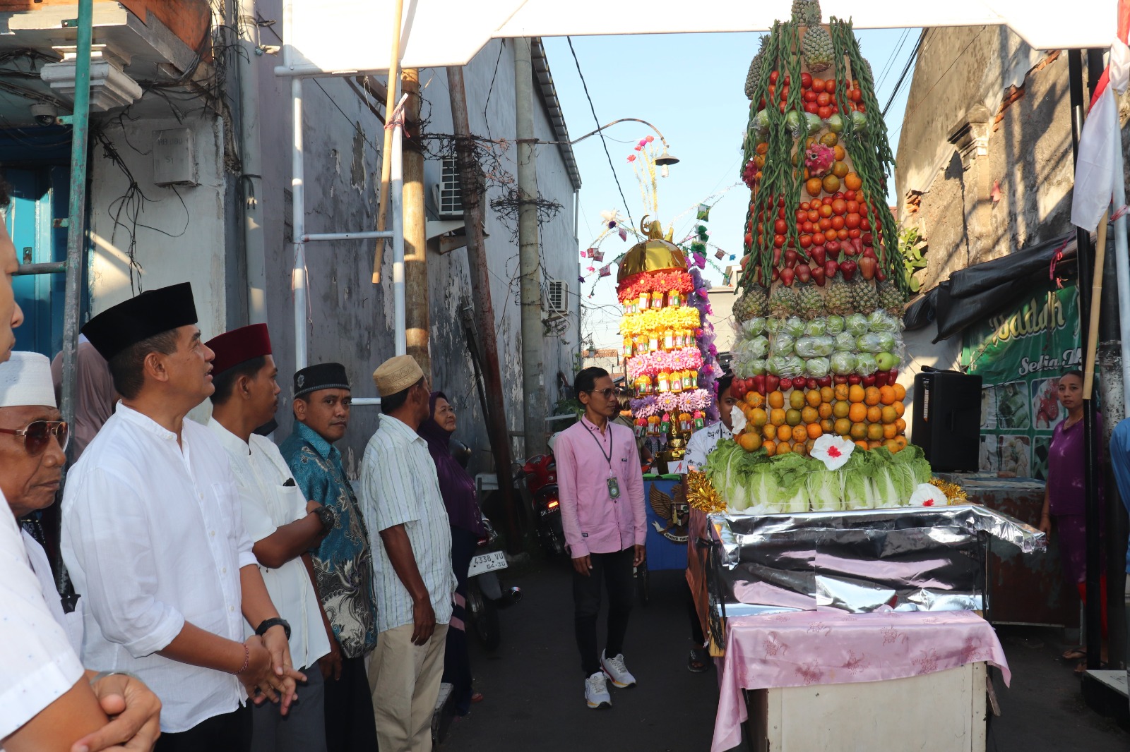 Wabup Supriatna Lepas Pawai Maulid Nabi di Singaraja, Tekankan Toleransi dan Kerukunan
