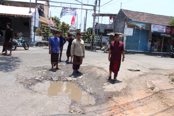 Jalan Kakatua dan Patimura Singaraja Dibangun, Jalur Kendaraan Berat Gunakan Beton Khusus