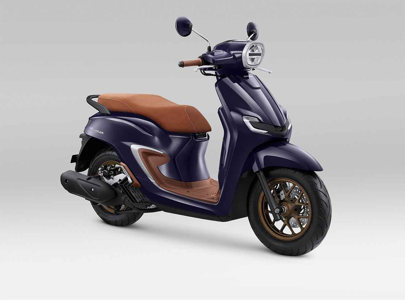 New Honda Stylo 160 Tampil Semakin Fashionable dengan Warna Baru