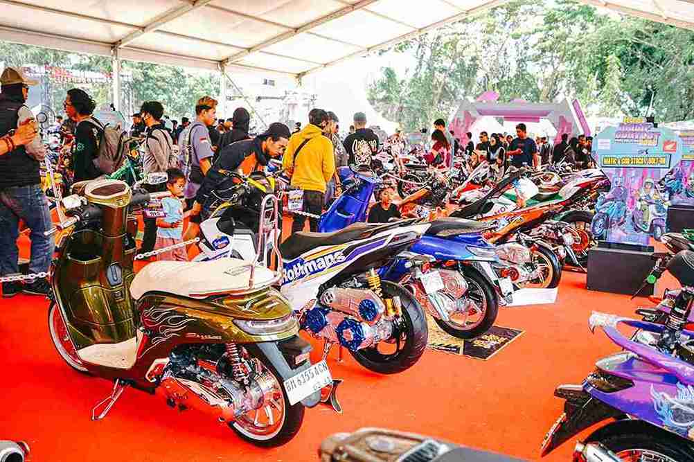 Puluhan Ribu Bikers Antusias Saksikan Final Battle HMC 2026 di Ambarawa