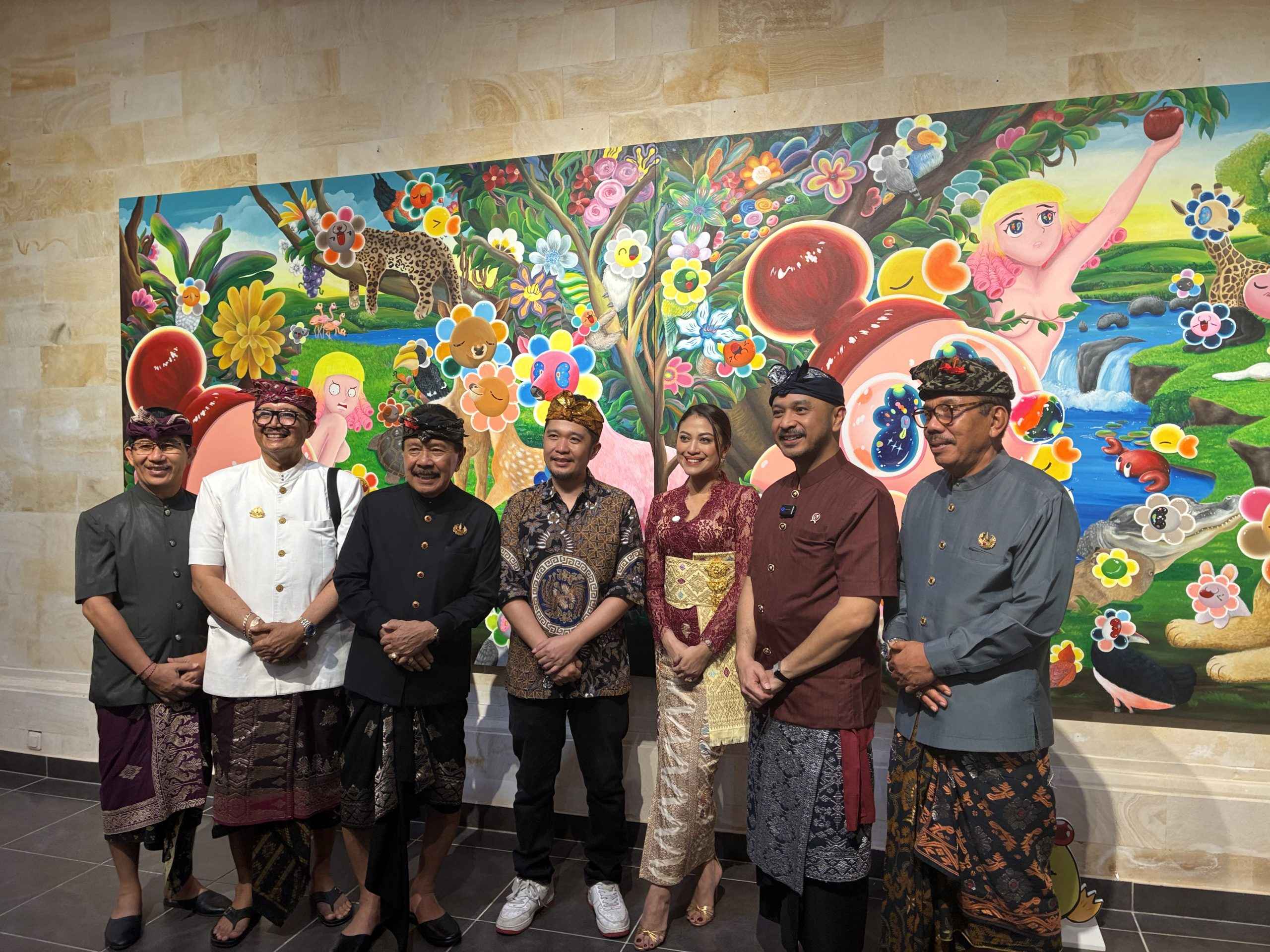 Seni dan Identitas Bangsa: Peter Rhian Pamerkan ‘Utopia’ di Museum Puri Lukisan Ubud